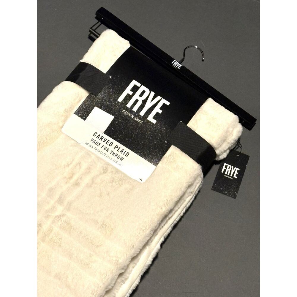FRYE Faux Fur Throw Blanket 50 x 70" Ivory Cream NWT TEXTURED